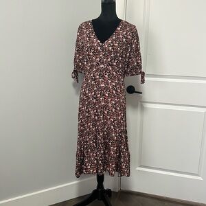 Luxology Floral Print midi Dress with Button Details Short Sleeve size Medium
